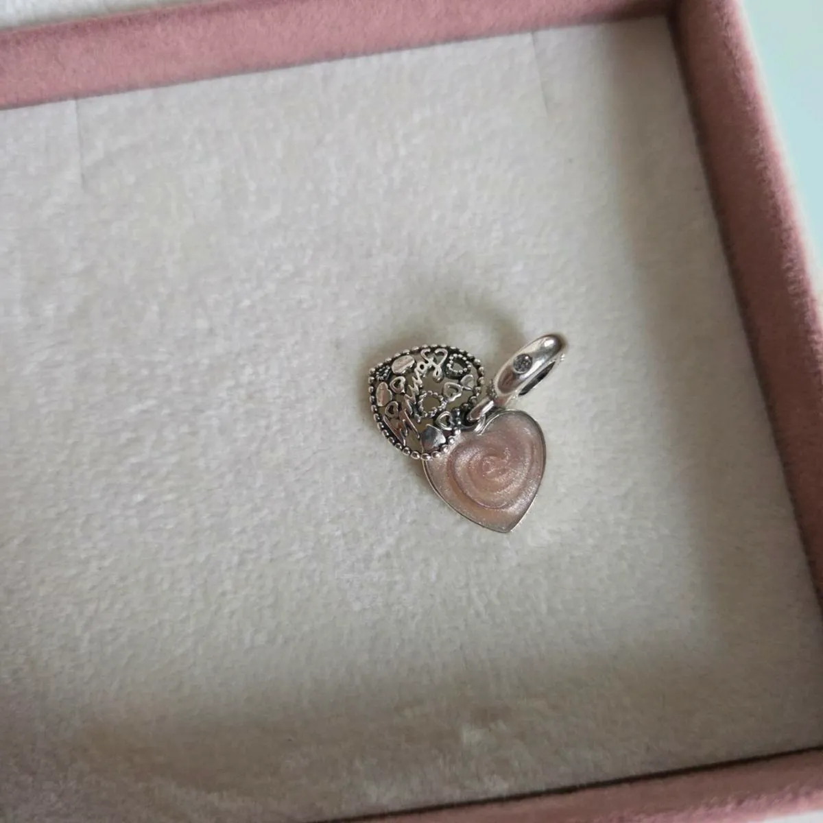 Pandora dangle charm family perfect condition - Image 1