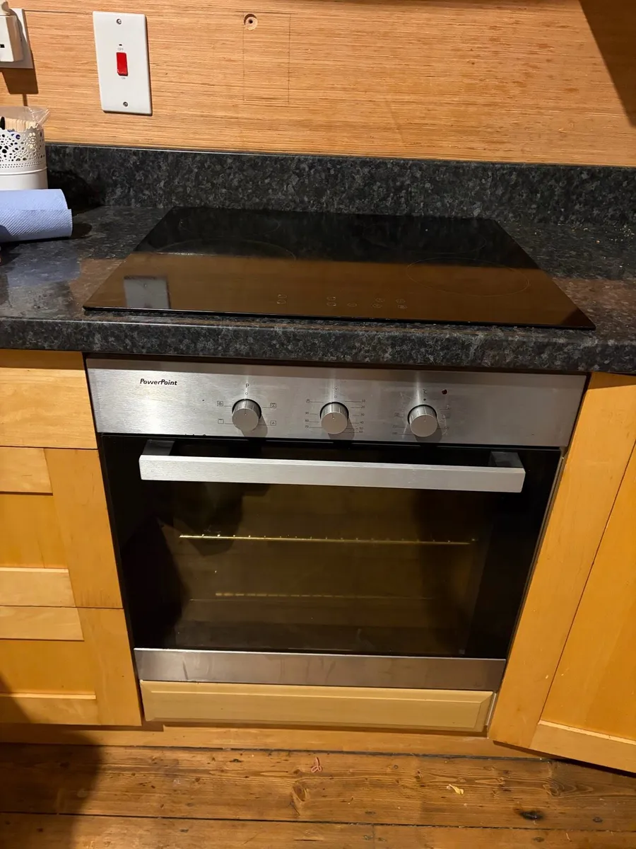 PowerPoint oven and cooker hob - Image 1