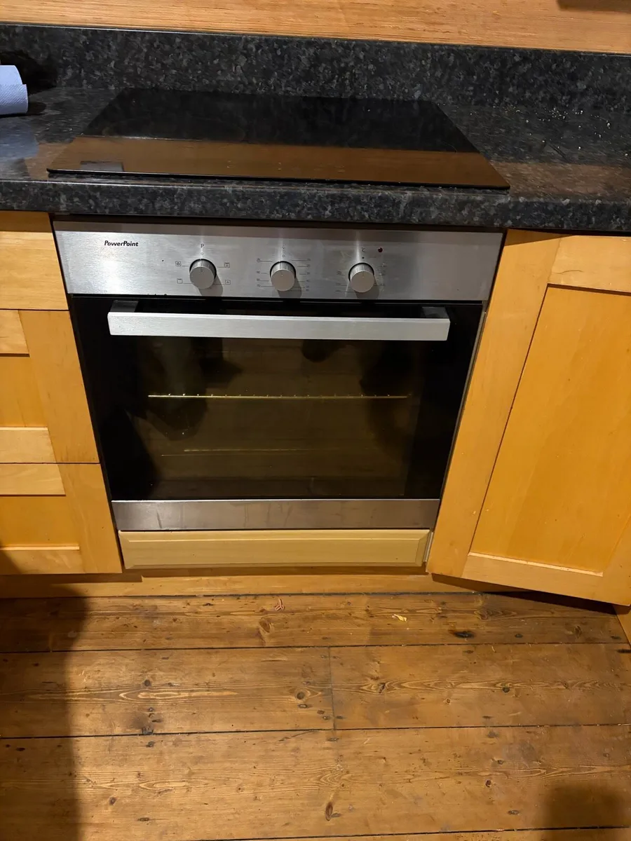 PowerPoint oven and cooker hob - Image 4