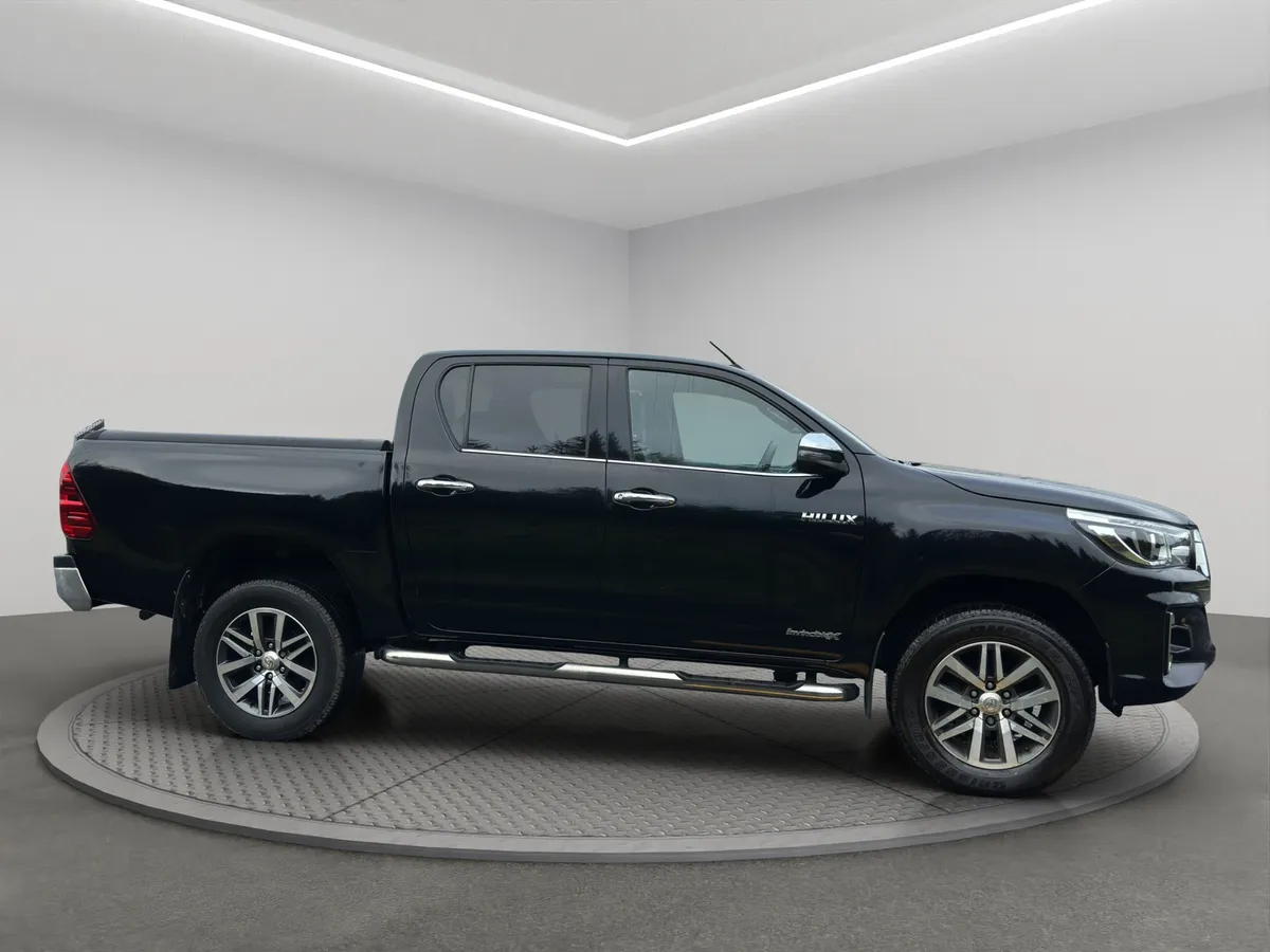 2019 Toyota Hilux Invincible X - Image 2