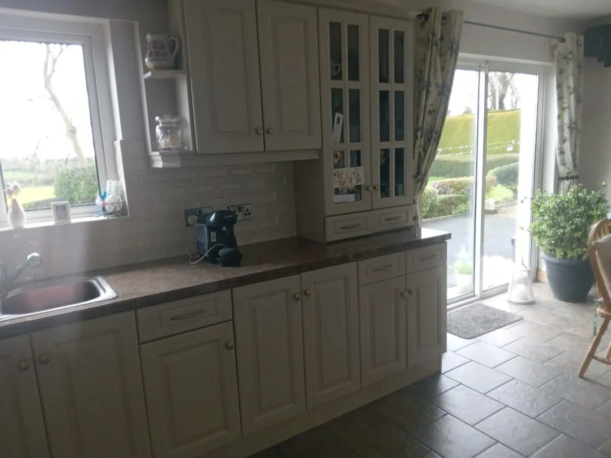 Kitchen - Image 4