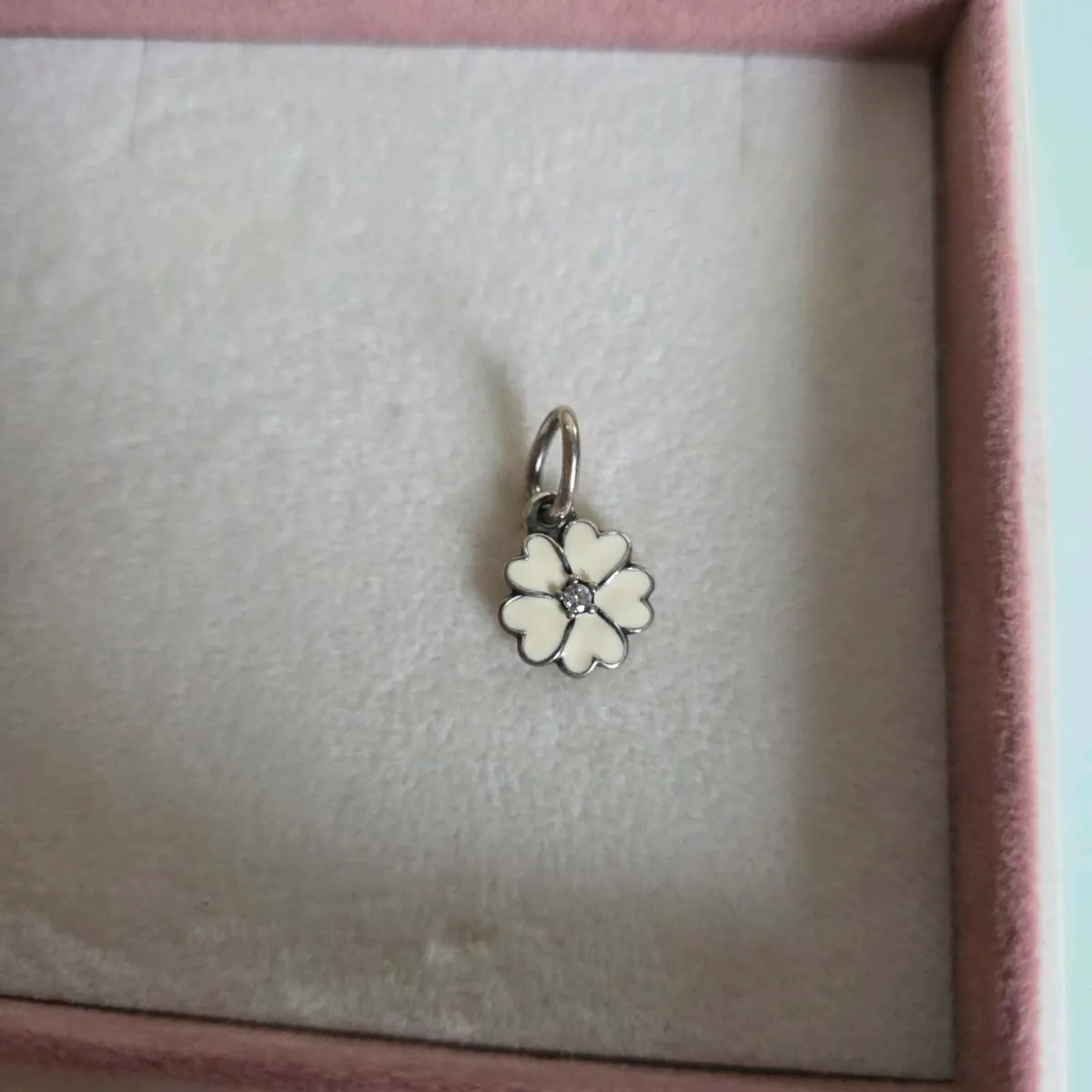 Pandora charm enamel flower excellent condition - Image 1