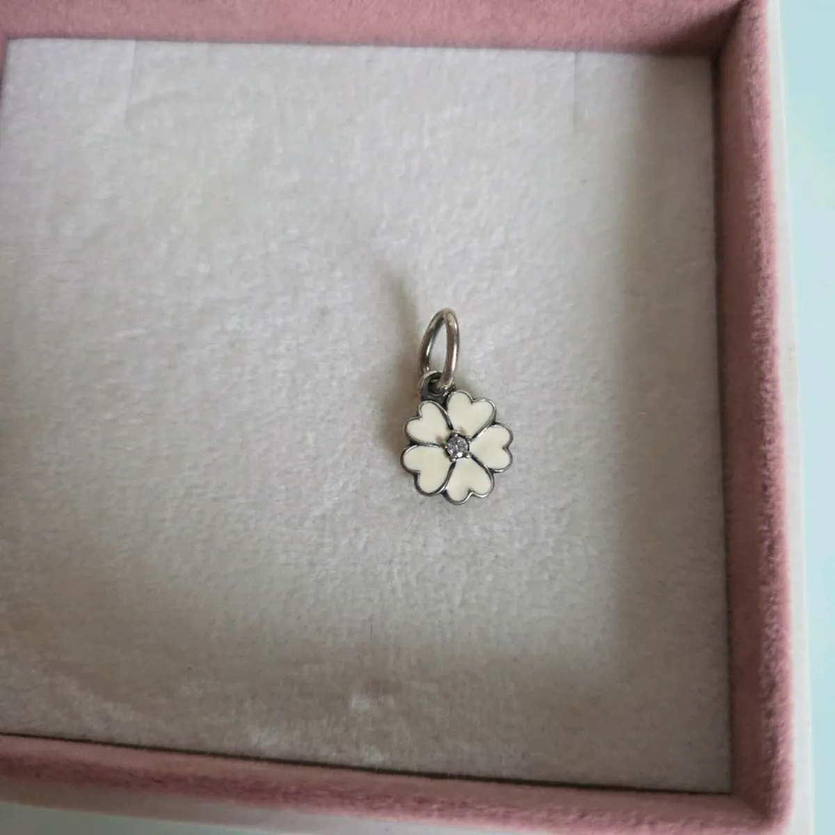 Pandora charm enamel flower excellent condition - Image 2