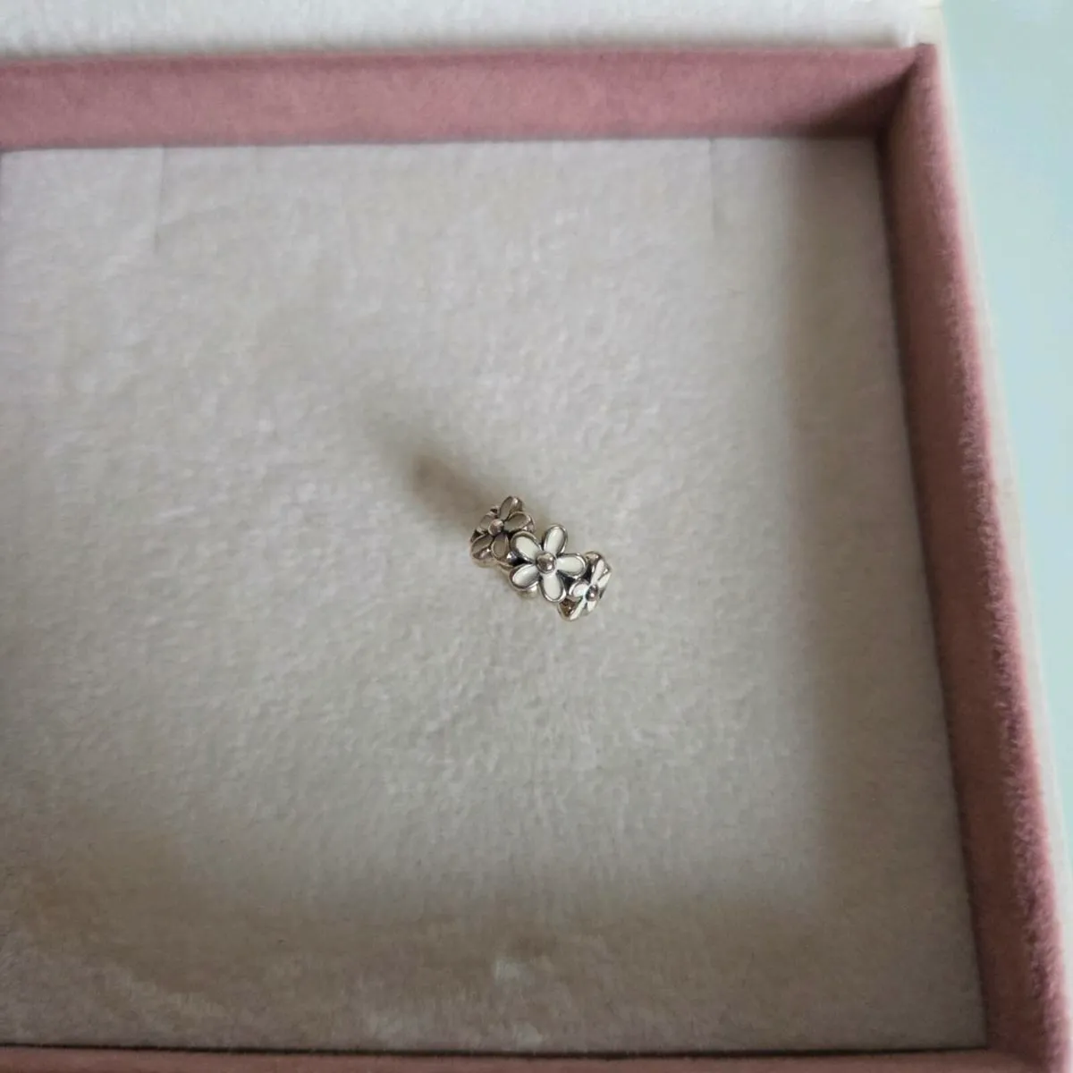 Pandora charm spacer flower enamel - Image 4