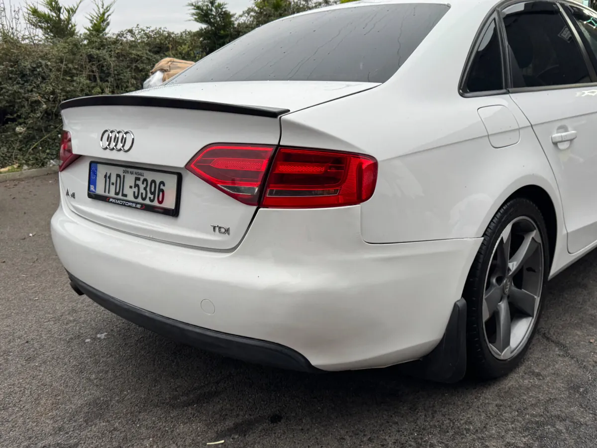 Audi A4 2011 2.0 tdi manual Sline seats - Image 4