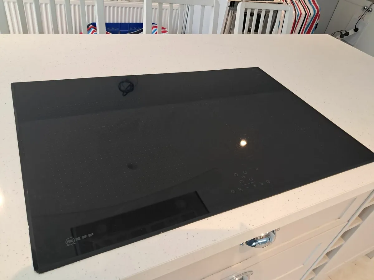 Kitchen Island - Image 3