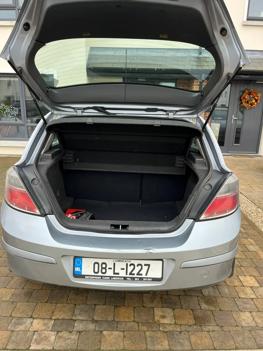 Opel Astra 2008, low mileage for its age - Image 4