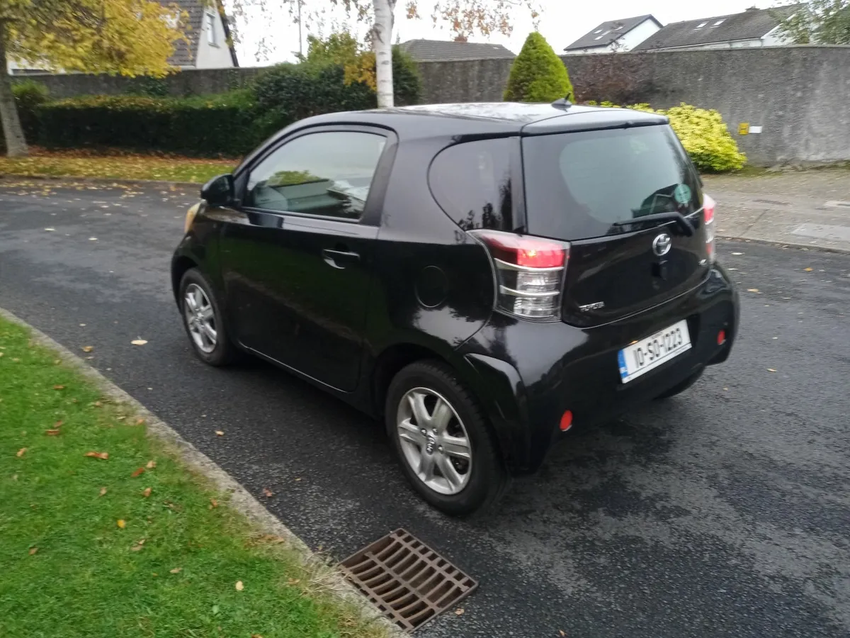 Toyota iQ 2010 - Image 2
