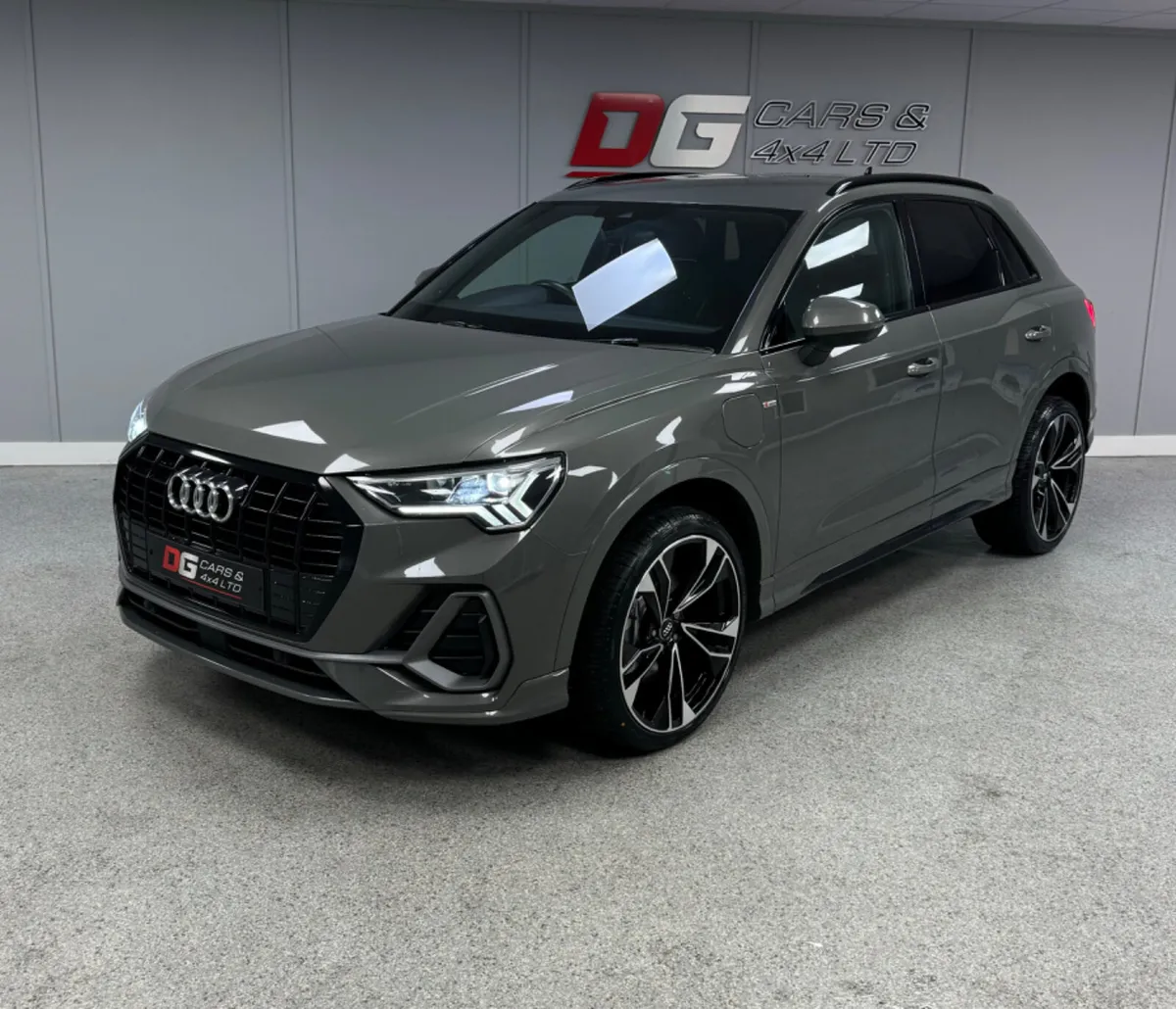 2022 Audi Q3 1.4 45 TFSI E S Line Automatic - Image 3