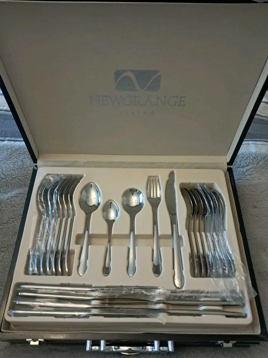 Newgrange Silverware Cutlery Set - Image 3
