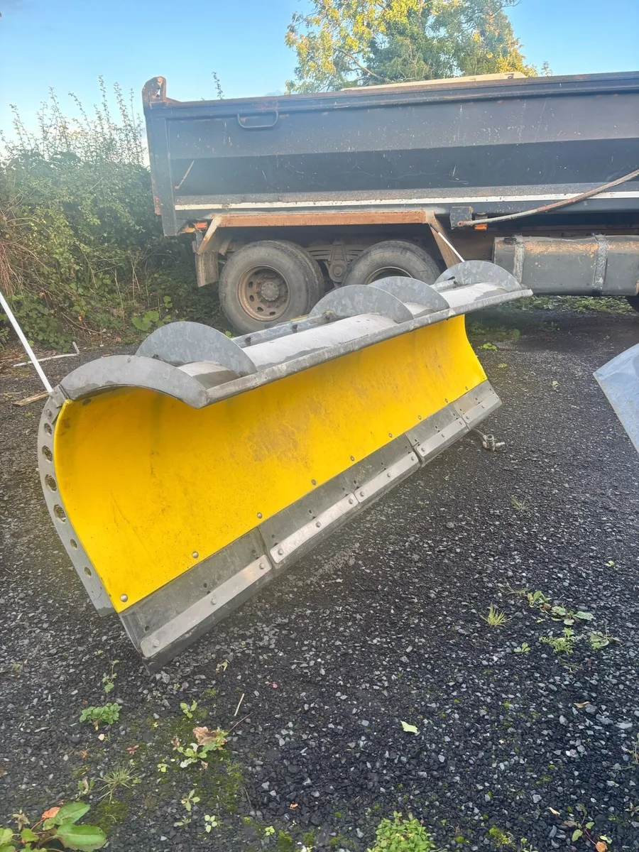 Snow ploughs - Image 2