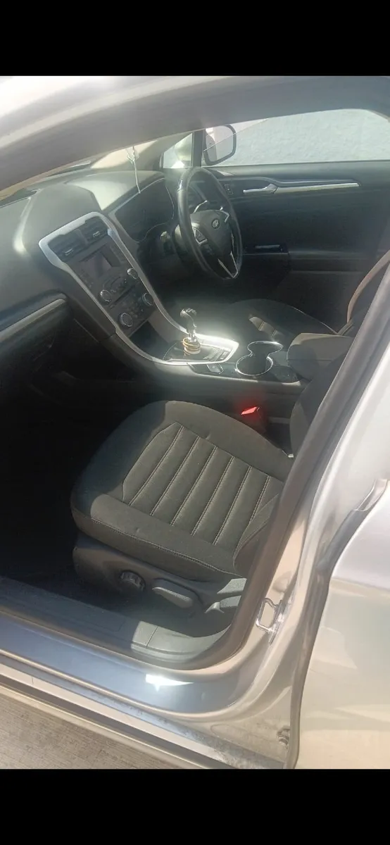 Ford Mondeo 2015 - Image 2