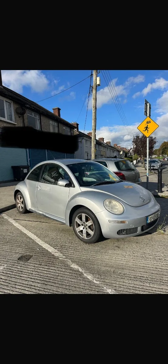 Volkswagen Beetle 2007 - Image 2
