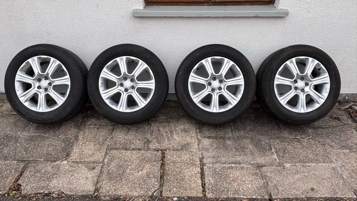 Range Rover Evoque Alloy Wheels - Image 1