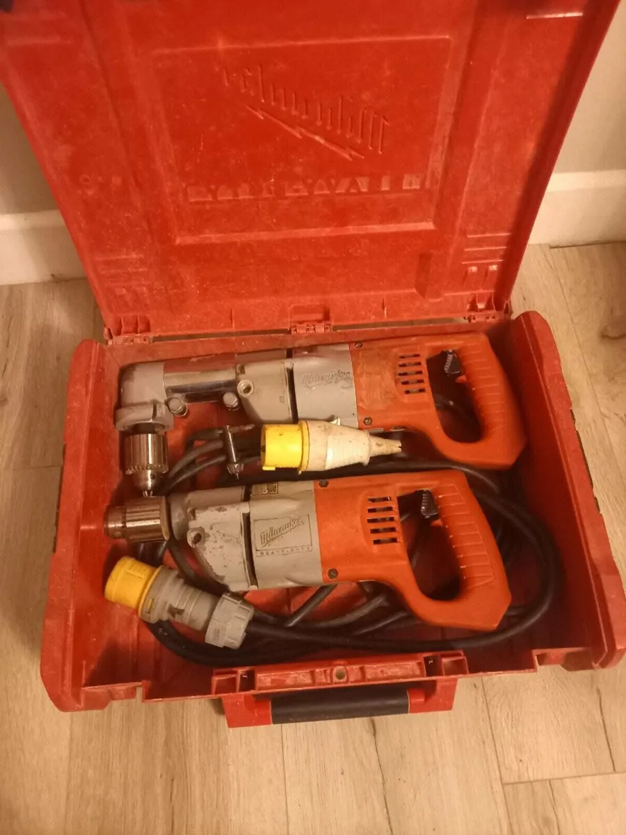 Milwaukee Angle Drill Set - Image 3