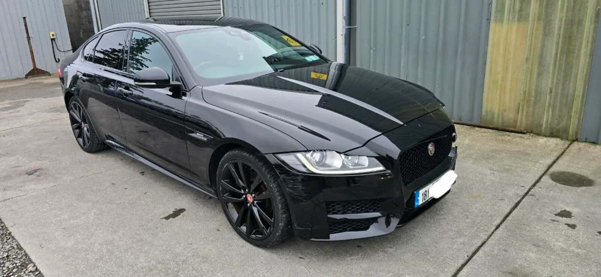181 JAGUAR XF R-SPORT - Image 1