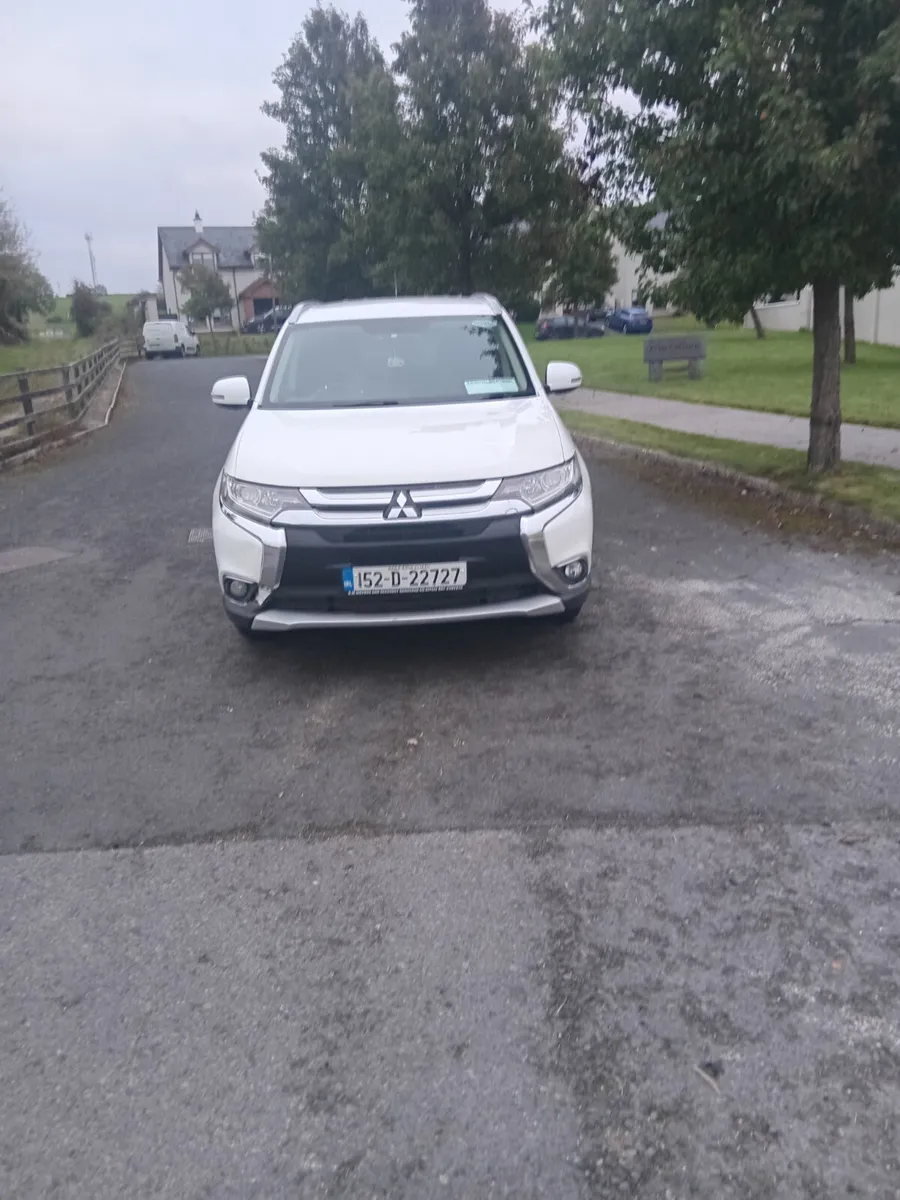 Mitsubishi Outlander 2015 4WD - Image 3
