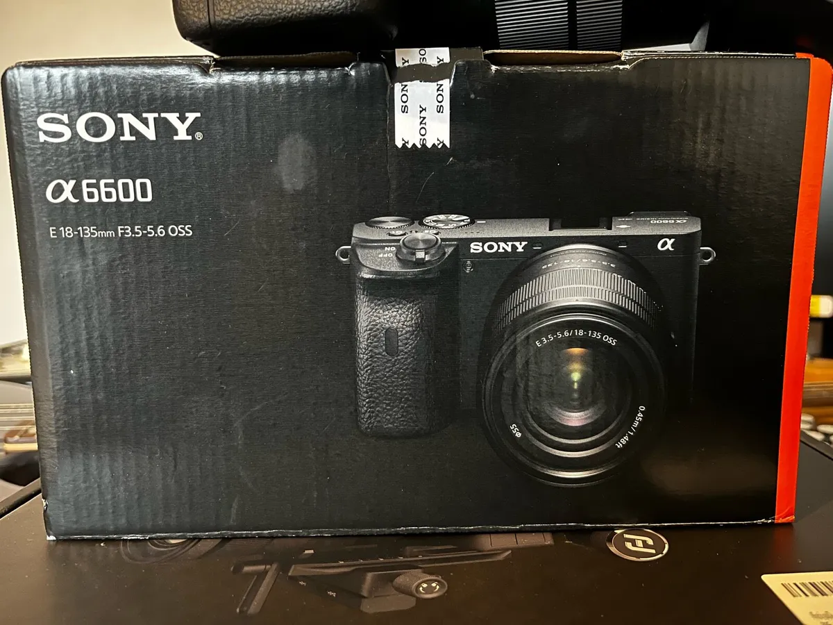 SONY a6600 WITH 18-135mm LENS. - Image 3