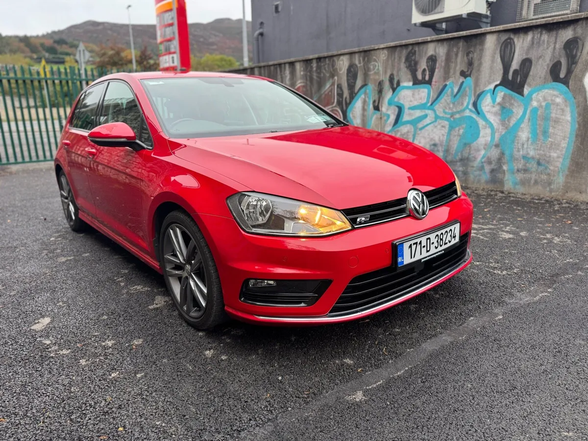 Volkswagen Golf R Line 1.2 TSI - Image 1