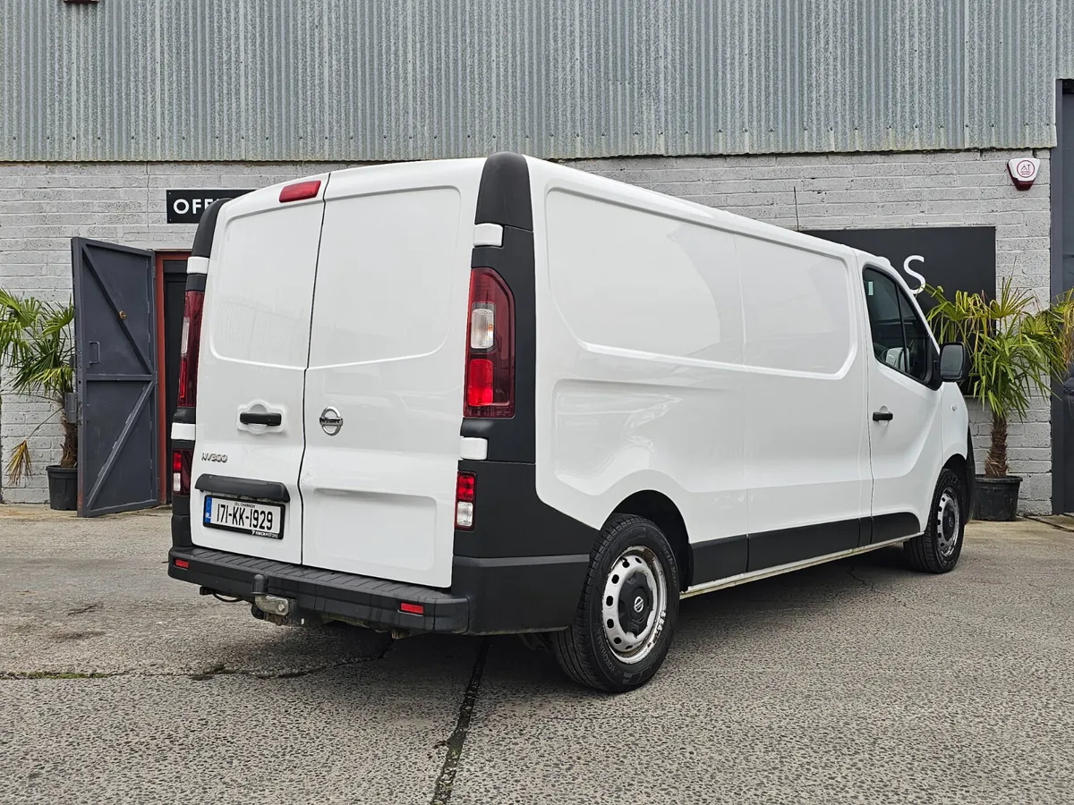 NISSAN NV300 LWB // DOE AND TAX // NO VAT // FSH - Image 2