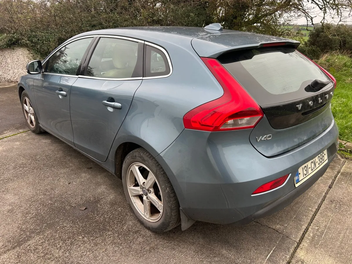 2013 Volvo V40 1,6 diesel 6 speed nct July 2026 - Image 4