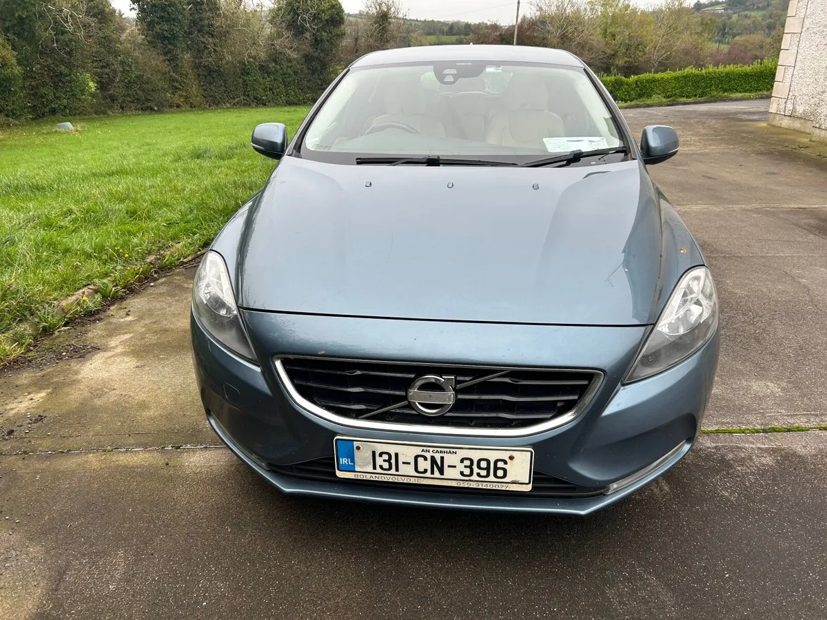2013 Volvo V40 1,6 diesel 6 speed nct July 2026 - Image 1