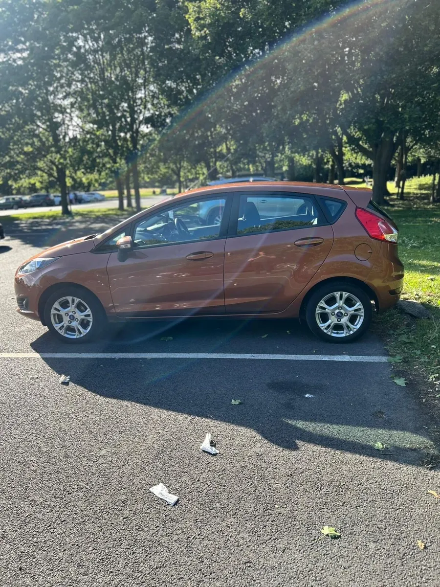 Ford fiesta - Image 2