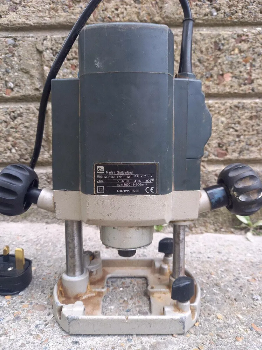 DeWalt / Elu Plunge Router - Image 2