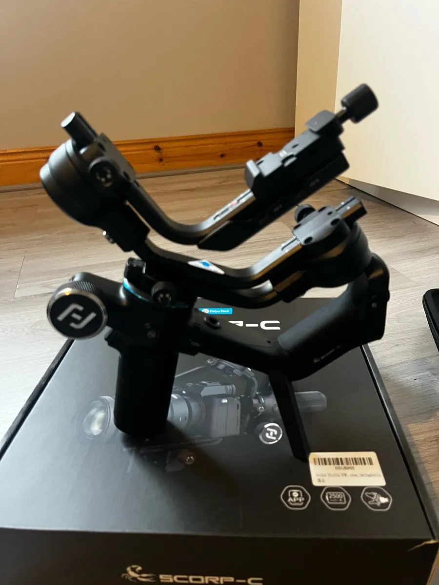 FEIYU SCORP C 3-AXIS STABILISER GIMBAL - Image 3