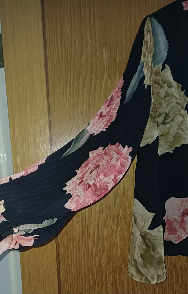Floral tie waist top - Image 1