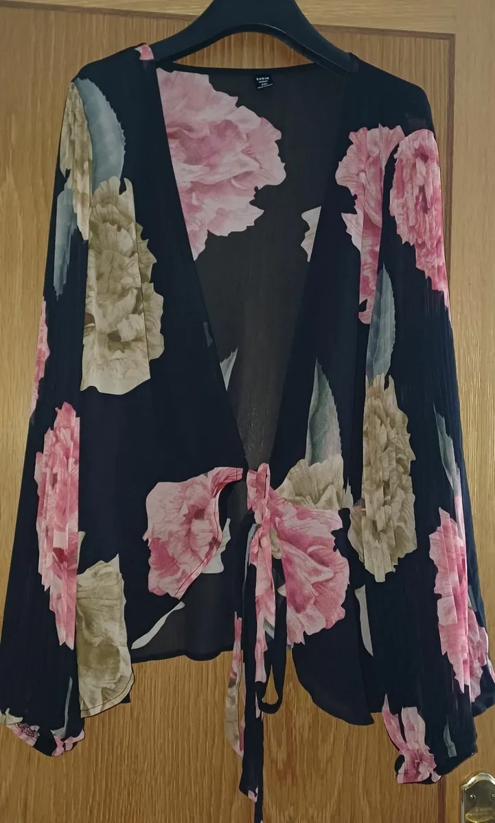 Floral tie waist top - Image 2