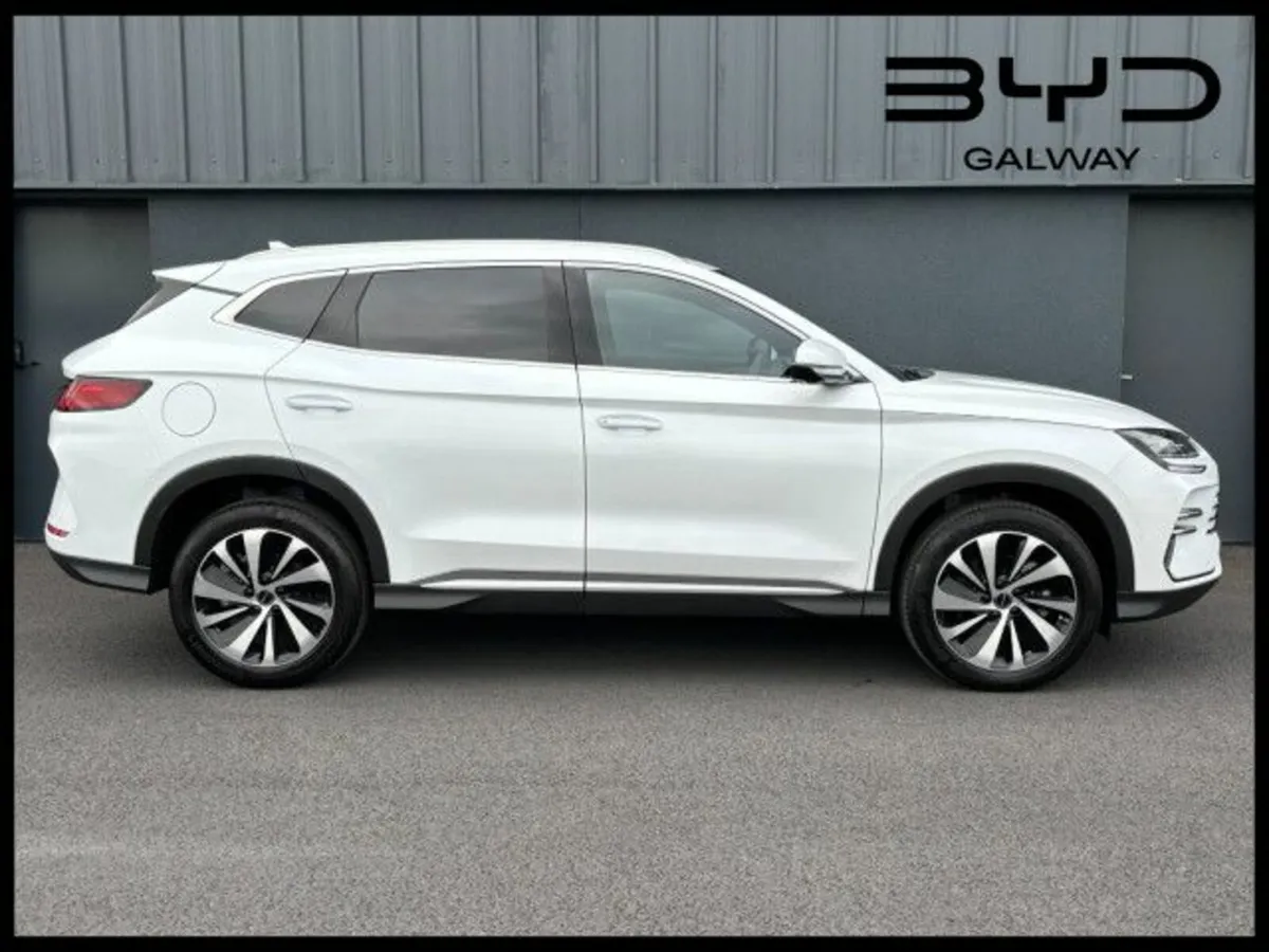 BYD SEAL U DM-i Boost 18.8kWh **80km EV Range** - Image 3