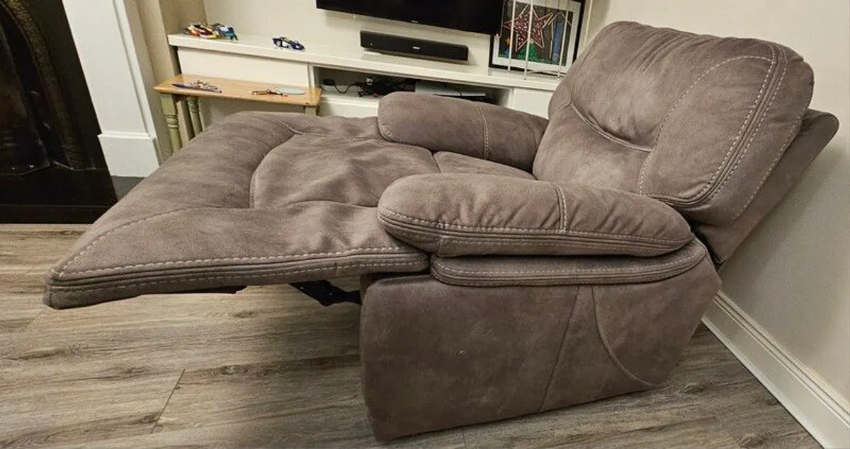 Recliner Armchair - Image 4