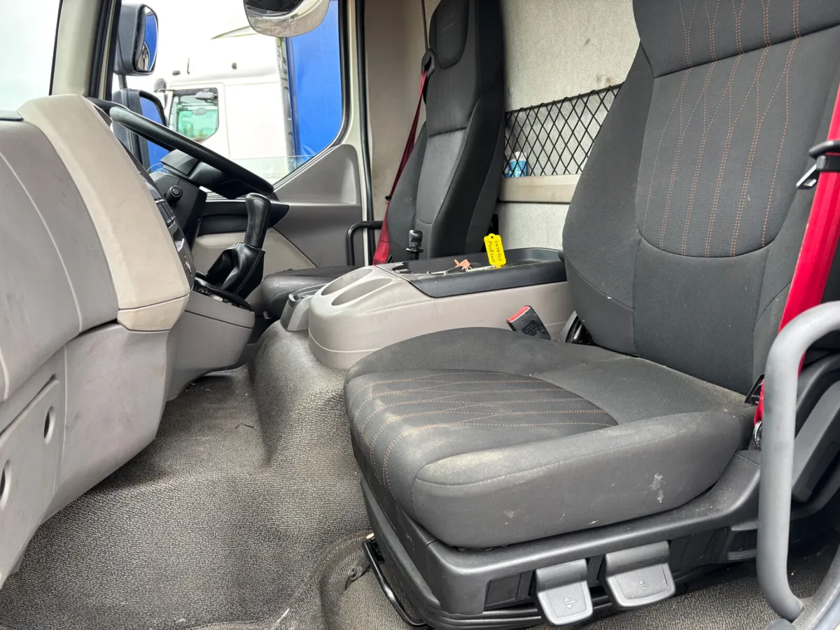 2018 DAF  LF  12 Ton 210 Engine Manual - Image 4