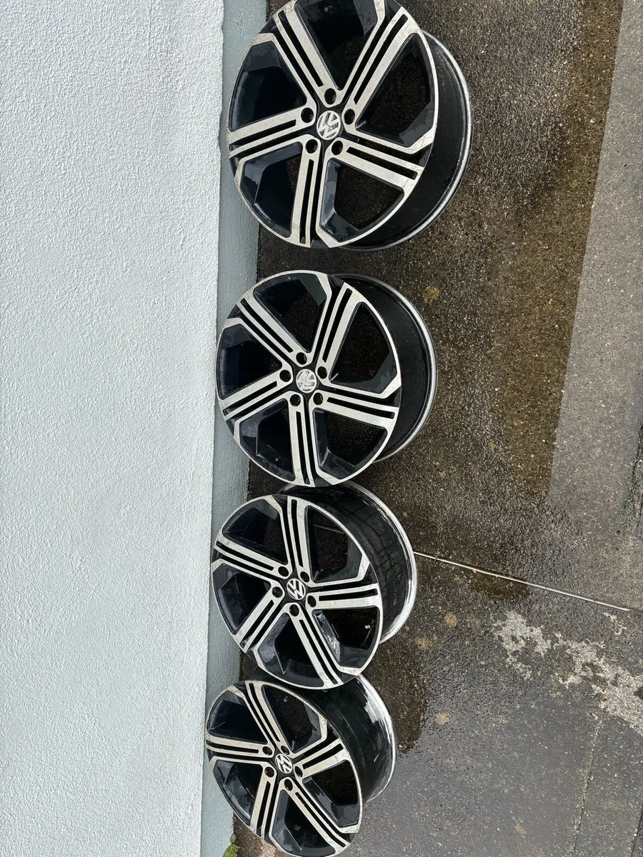 19 inch Cadiz - Image 1
