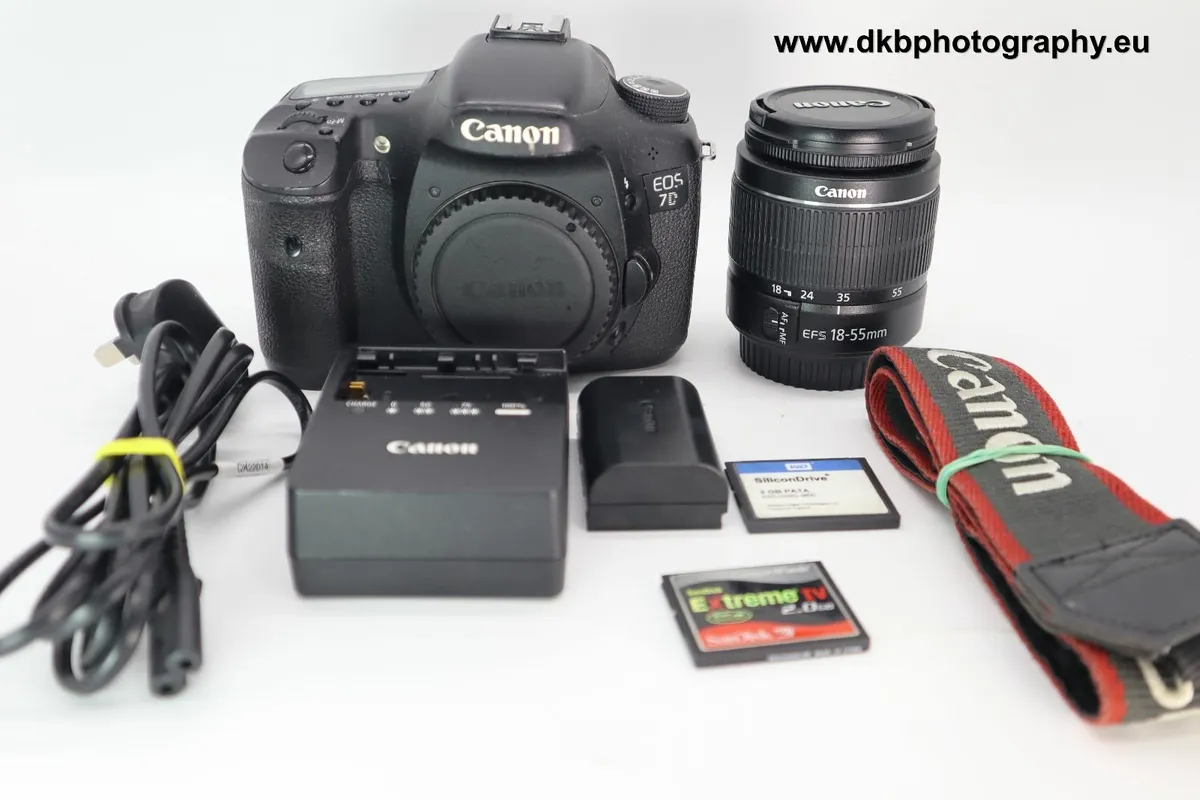 CANON 7D CAMERA & CANON EF-S 18-55mm IS III LENS - Image 1