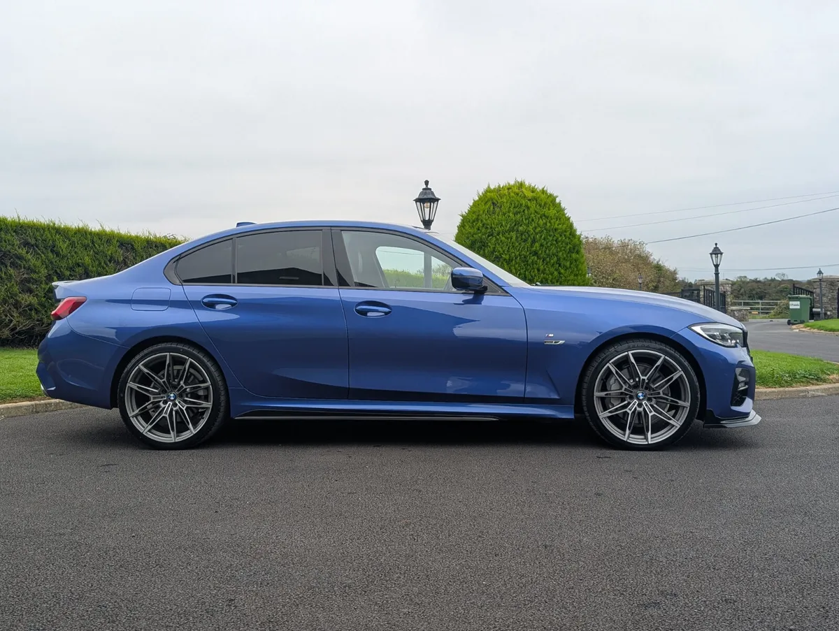 2021 BMW 330E M-SPORT - Image 4