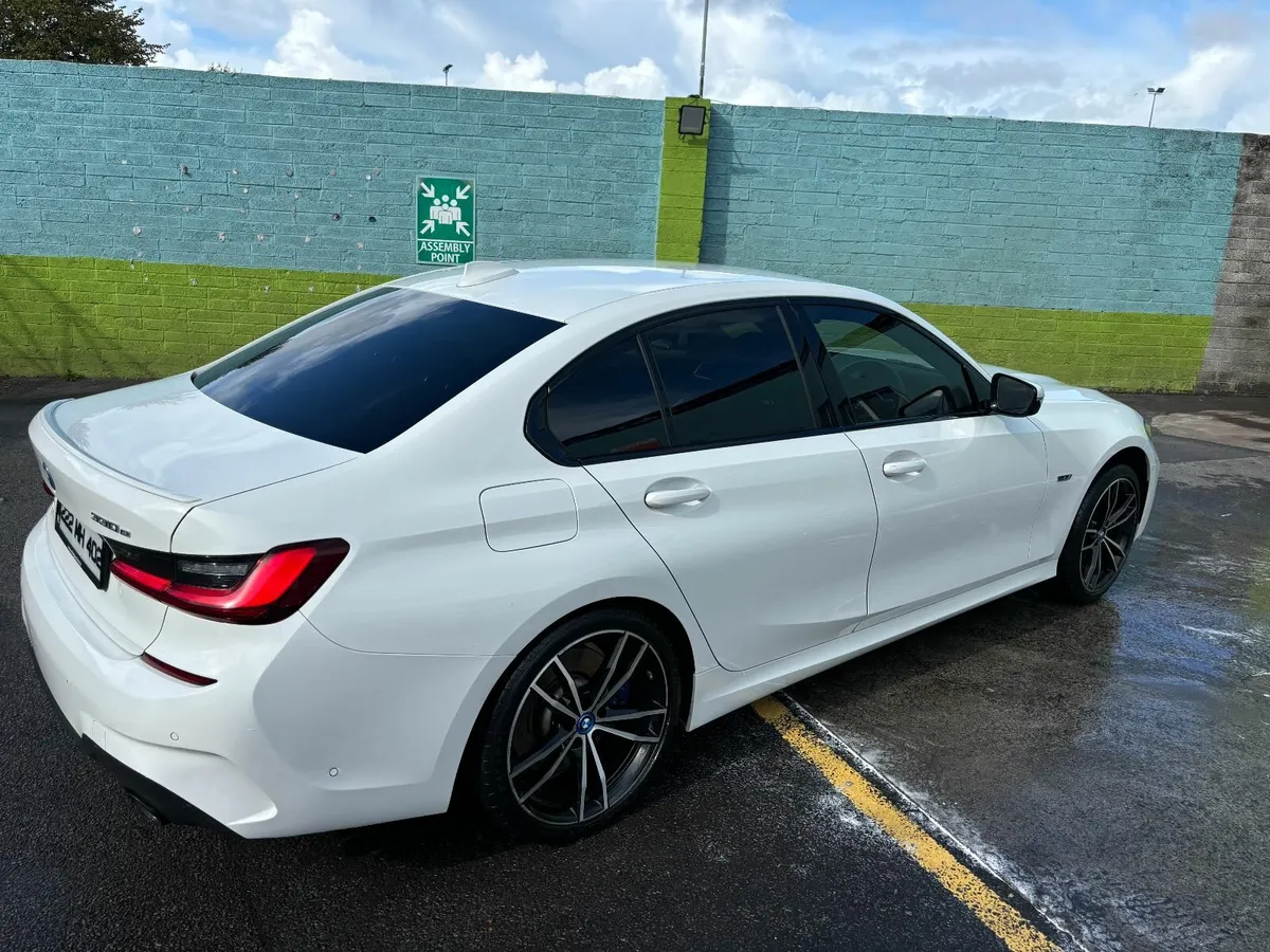 BMW 3-Series 2022 M SPORT - Image 3