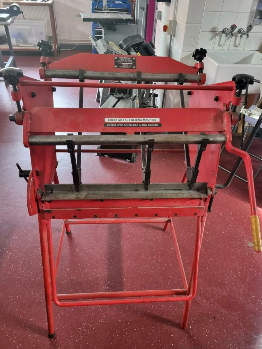 Sheet metal folder - Image 1