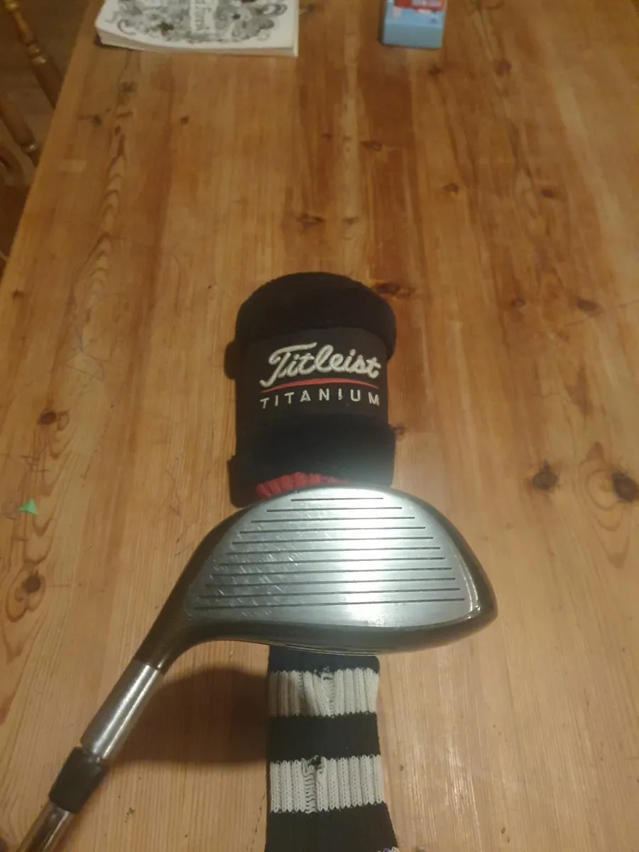 Titleist Titanium 975D Driver - Image 3
