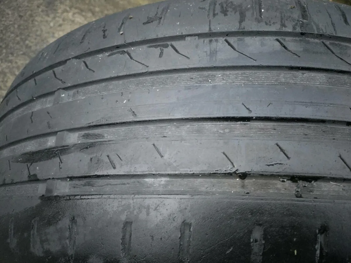 Tyres 245 45 R18 - Image 1