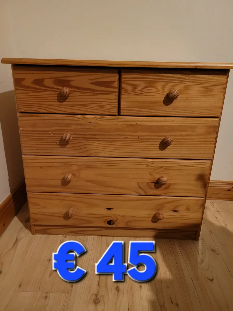 Pine Chest of Drawers