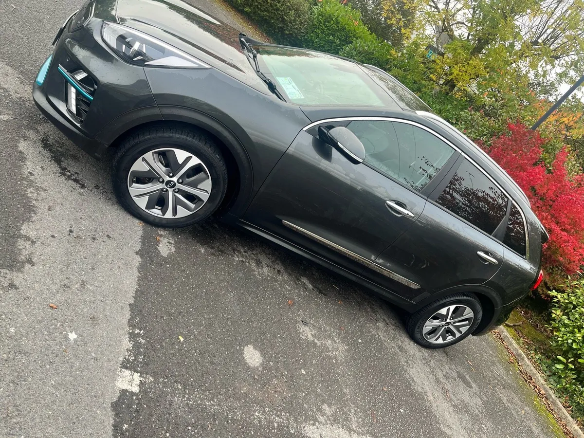 Kia Eniro 2021 - 450Km range - OHME home charger - Image 4