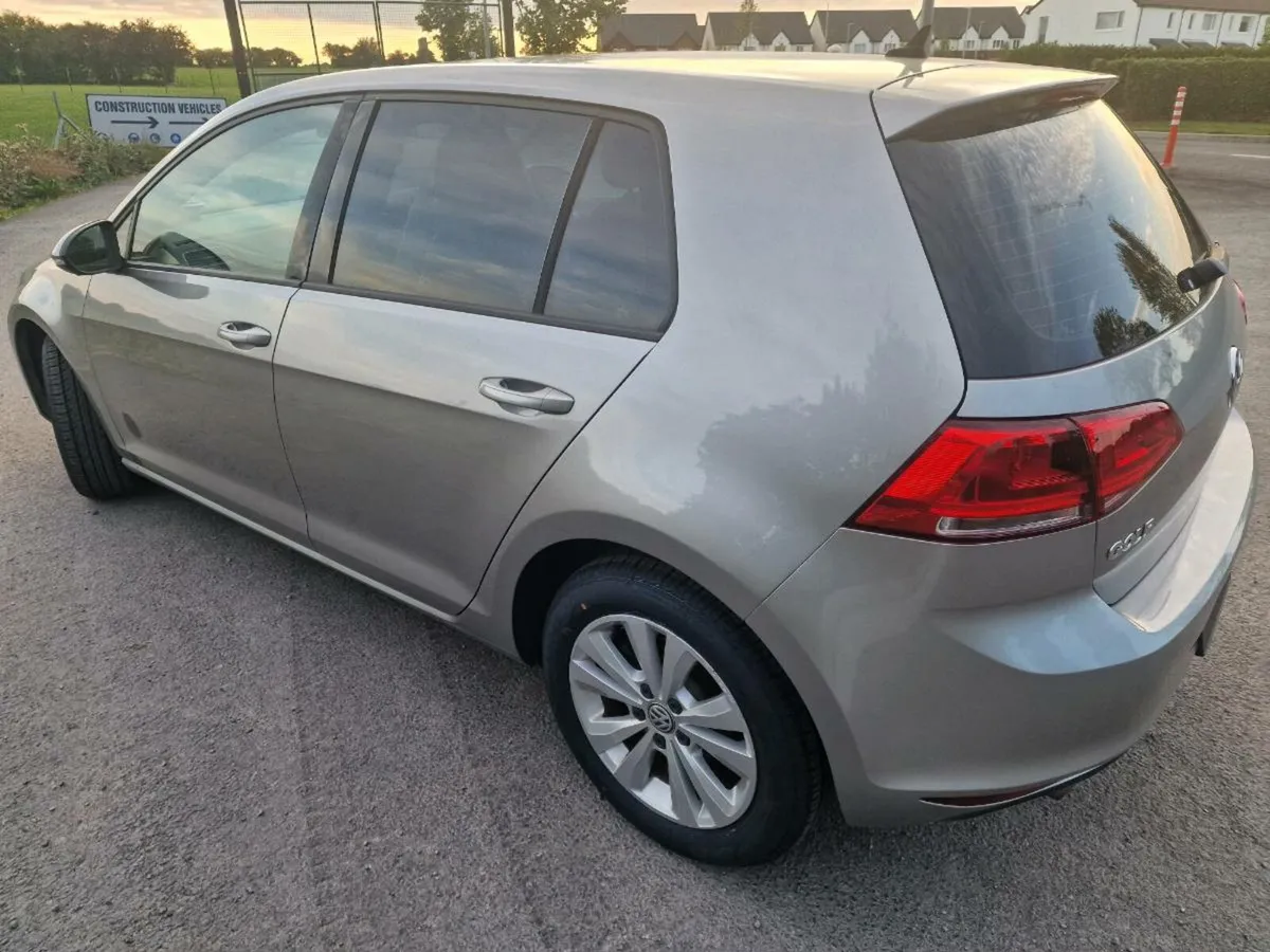 2015 Volkswagen Golf 1.2L Automatic 33K km only - Image 3