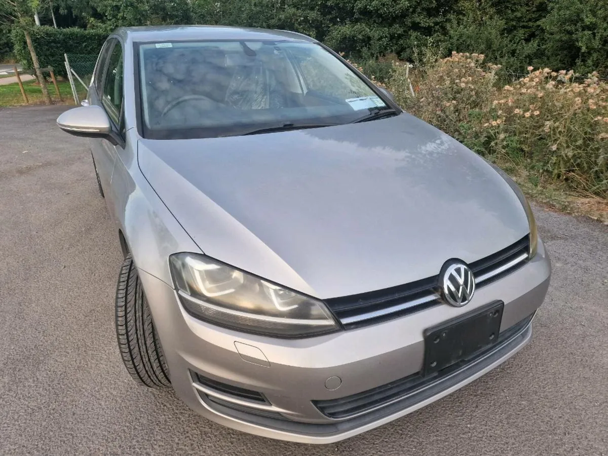 2015 Volkswagen Golf 1.2L Automatic 33K km only - Image 2