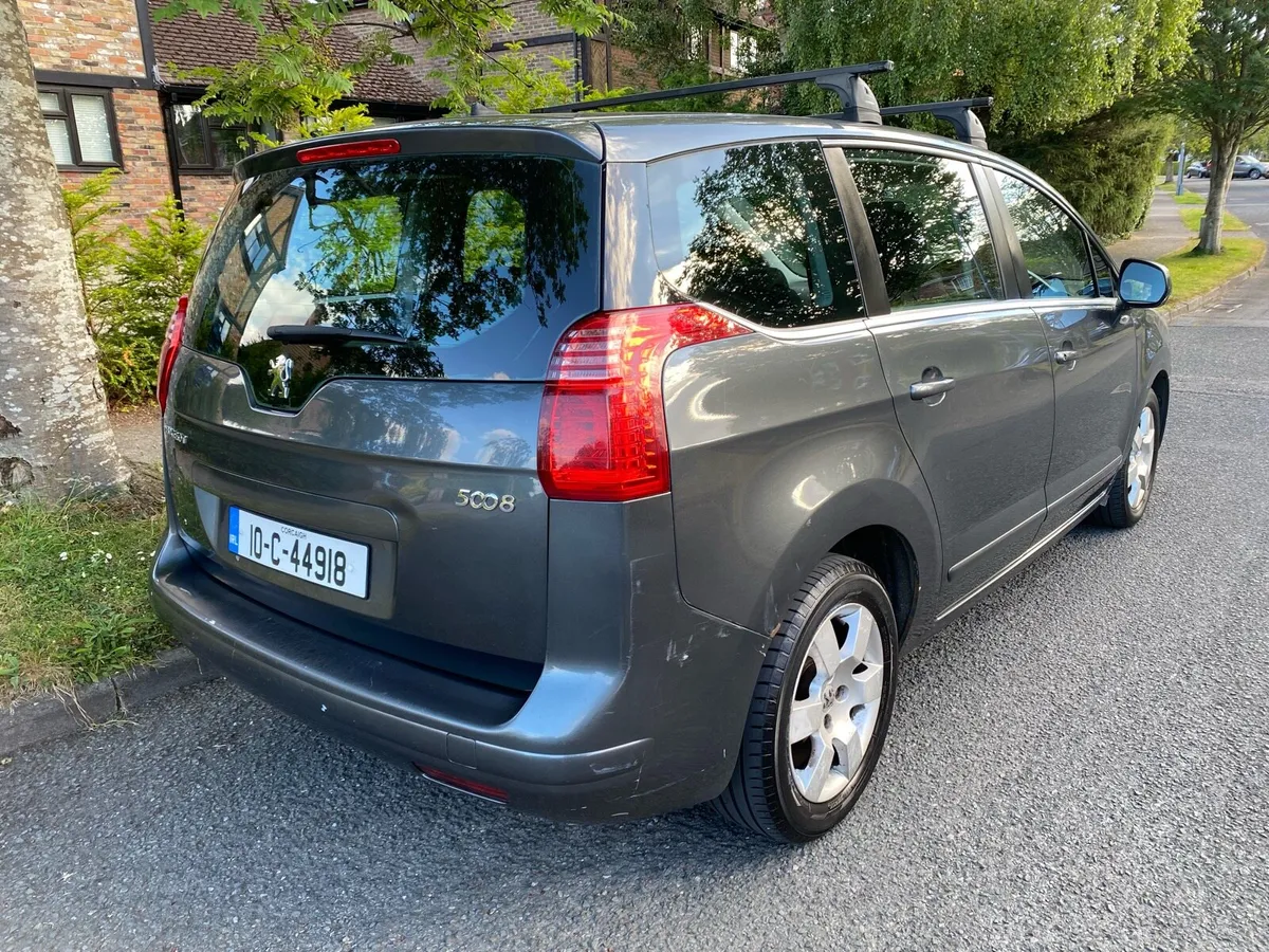 Peugeot 5008 2010 - Image 4