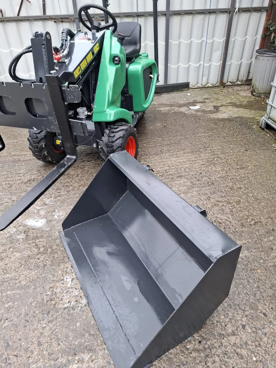 3 wheel loader - Image 4