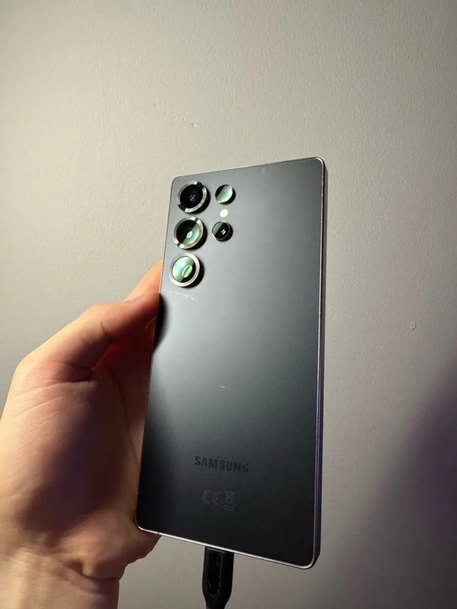 Samsung Galaxy S25 Ultra 1TB - Image 1
