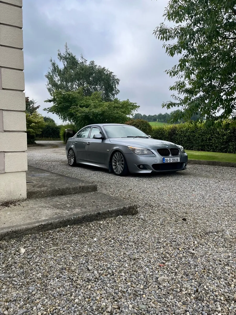 BMW 520d - Image 1
