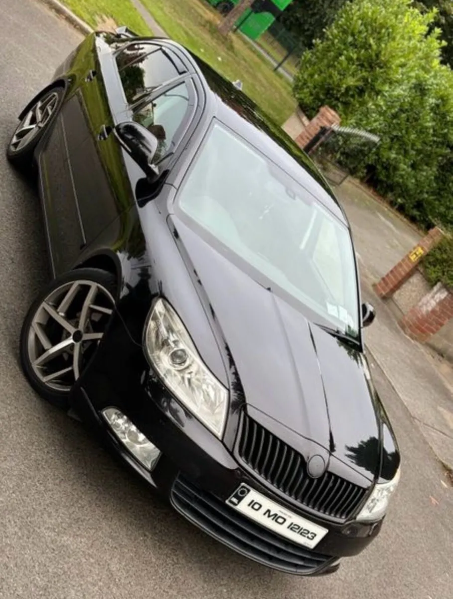 2010 Skoda Octavia Elegance 1.6 TDI - Image 2